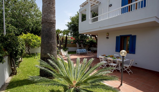 'CASA DEL SOLE' ONLY 50 METERS FROM THE SEA