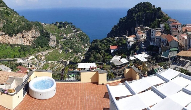 Casa Despina: A welcoming two-story independent house located in a characteristic village, with Free WI-FI.