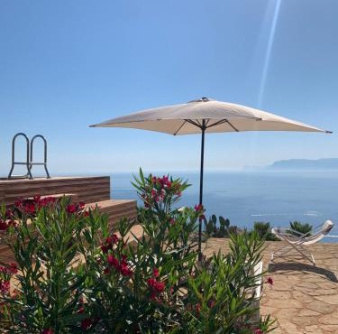 Casa di Cri - Sea View Villa with Pool
