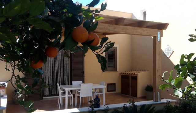 Casa "Giardino di Giò" a few steps from the sea ...