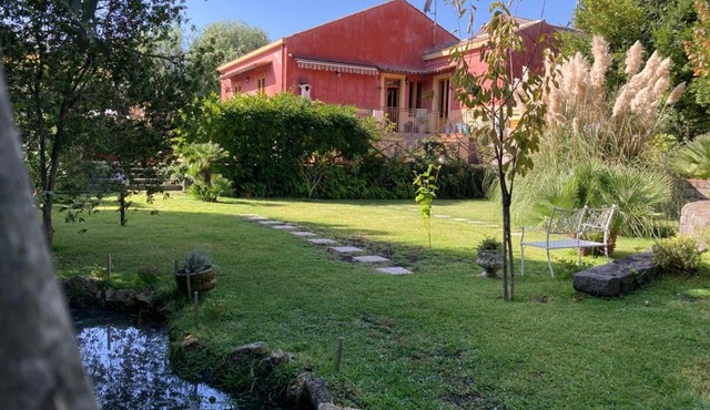Casa Gino Petrulli Etna, villa con piscina