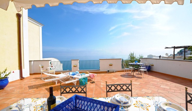 Casa Giorgia - Exclusive Panoramic Villa in the Heart of Praiano