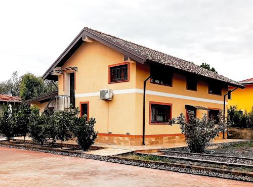 Casa Happy - La mansarda del sorriso con parcheggio privato a Valcorrente