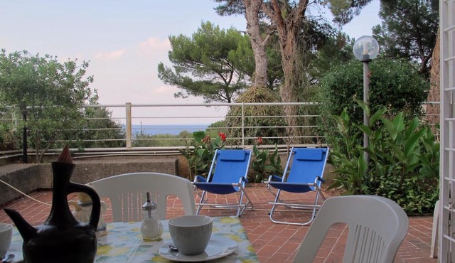 Casa in villa vista mare