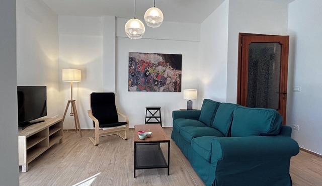 Casa La Pigna - Three Bedroom Apartment, Sleeps 6 in Pisa