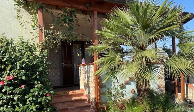 Casa tua con accesso indipendente a pochi km dal centro di Napoli