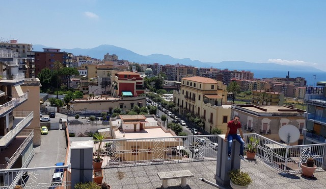 CasaCondo @MARIA Enjoy your holidays in a cozy big space, MtVesuvius, Pompeii,sea