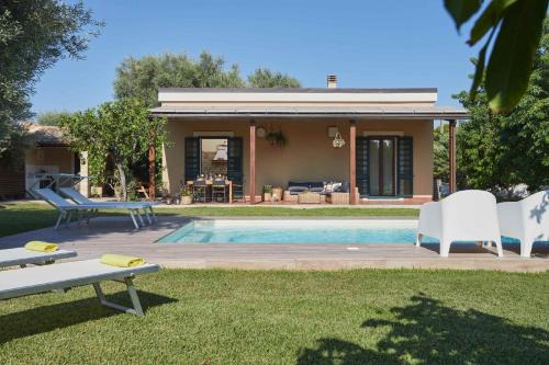 Casale della Pergola eco-friendly pool