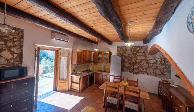 CASALE GELSI APT. (SPRING)AMALFI COAST