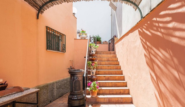 Casetta Amelia Apts by Wonderful Italy