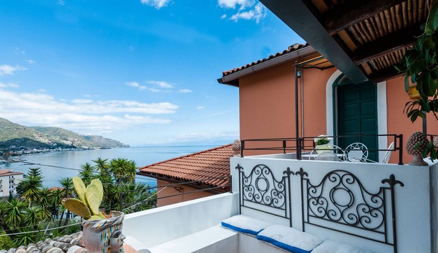 Casetta Amelia by Wonderful Italy