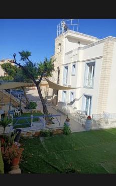 Casita Blanca