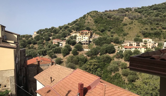 Centre of Pisciotta - Apt - Sleeps 4 - Seaside