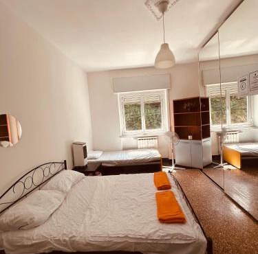 Centrum Twin & Triple Rooms Shared Bath