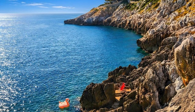 Charming stone trullo with sea access (house F)