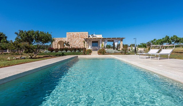 Charming villa in Salento, surrounded by greenery and just minutes from the beaches.