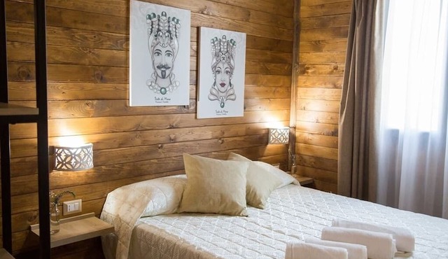 CHESTNUT OAK SUITE