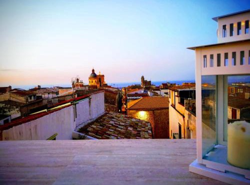 CIELO D' ALCAMO Palazzo Adamo