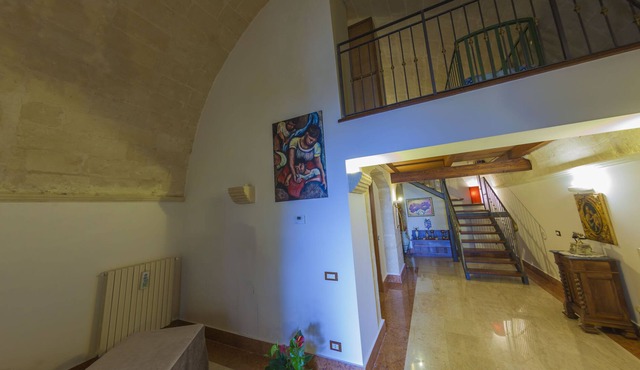 Condo-Premier-Ensuite with Bath-Terrace