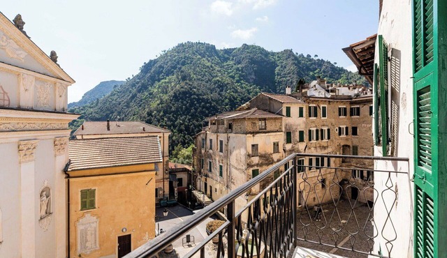 Cosy apartment for 4 people with A/C, balcony and pets allowed