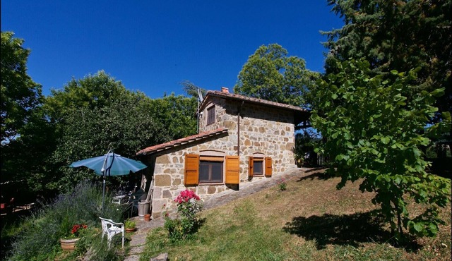 Cottage in Seggiano near Fishing Lake