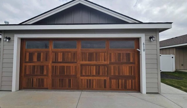 Cozy 2BR Home Parking and Full Kitchen in Stanfield