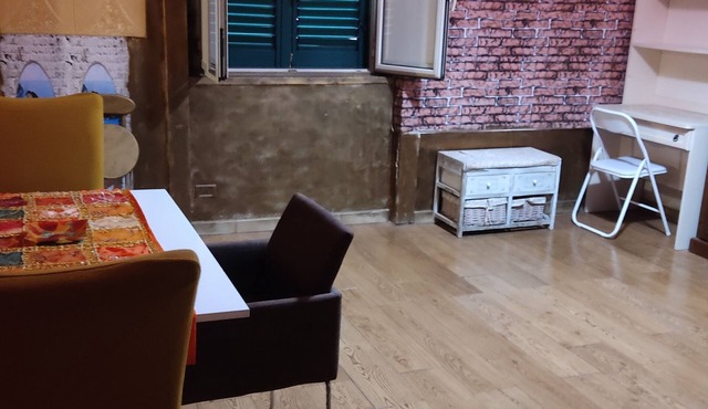 Cozy 3-bedroom apartment Total 6 beds.