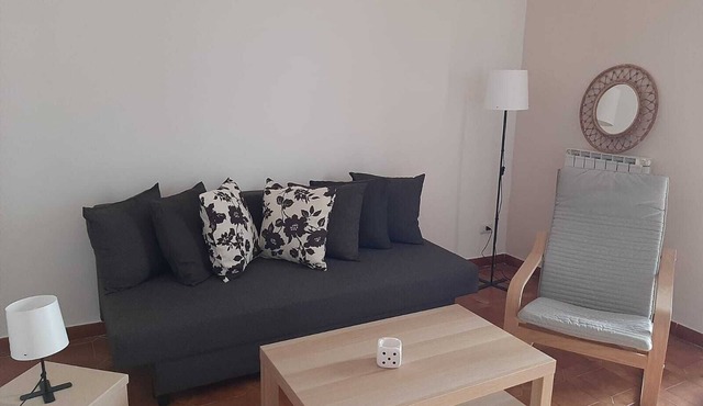 Cozy apartment 4 minutes from the sea with a view of the city.