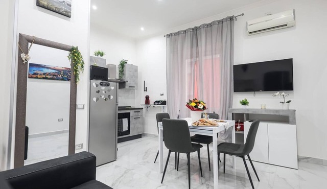 Cozy apartment in the heart of Naples.