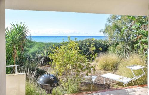 Cozy Home In Punta Braccetto With Wifi
