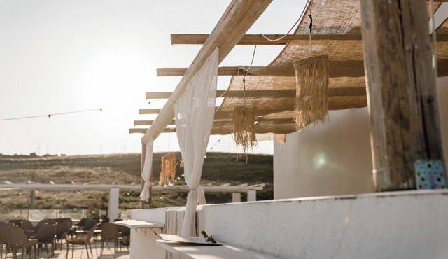 DE MARE WINE RESORT