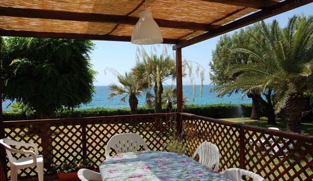 Deatached house at the sea, seaview, garden, quiet, WiFi, aircon, max. 6 people