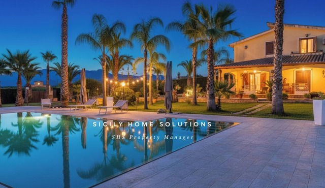 Deluxe Villa with Salata Pool Large Green Spaces By Sicily Home Solutions