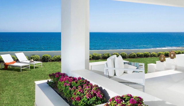 Design sea front villa with mini pool - DiCasaInSicilia