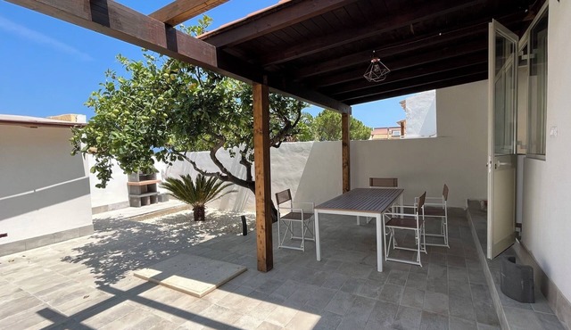 Detached house 5 minutes walk from the sea