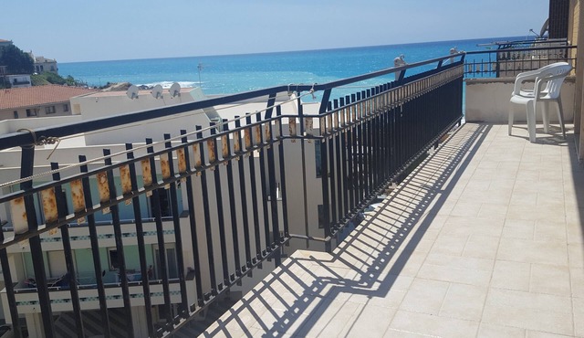 DIAMOND - ITALY - SUN AND SEA