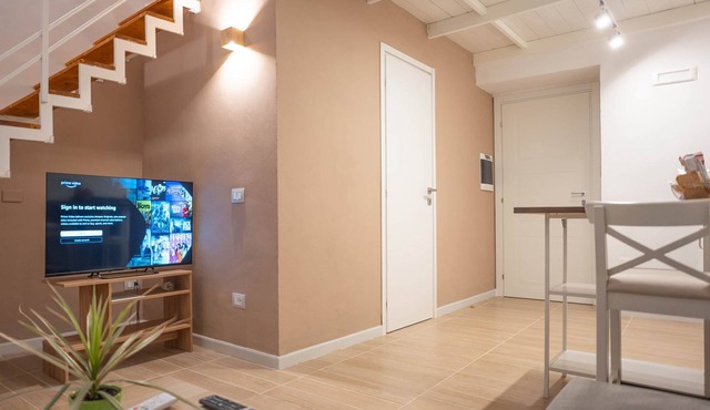 Diso Apartments - Megaride