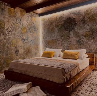 Elegant suite with garden, romantic and refined