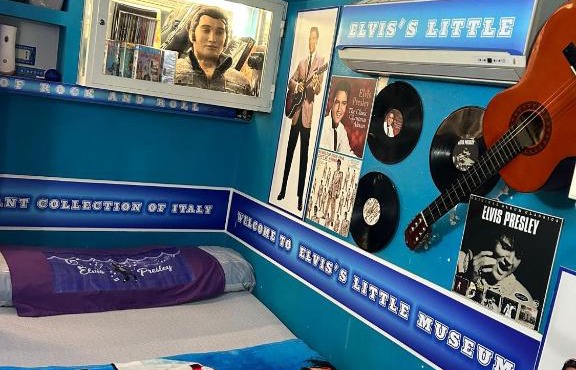 ELVIS Attic Airport & City