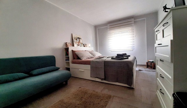 Enchanting Penthouse: Free WiFi, Double Terrace