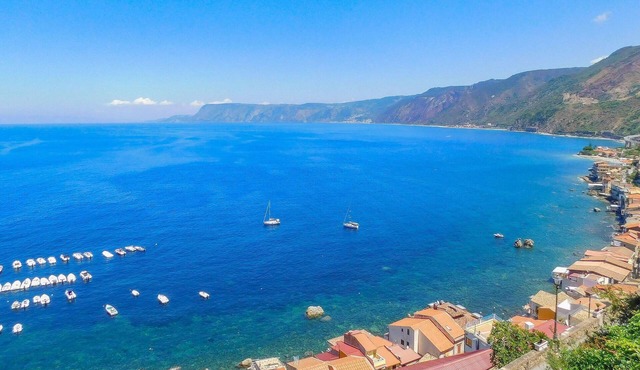 Enjoy your vacation in this beautiful vacation home.