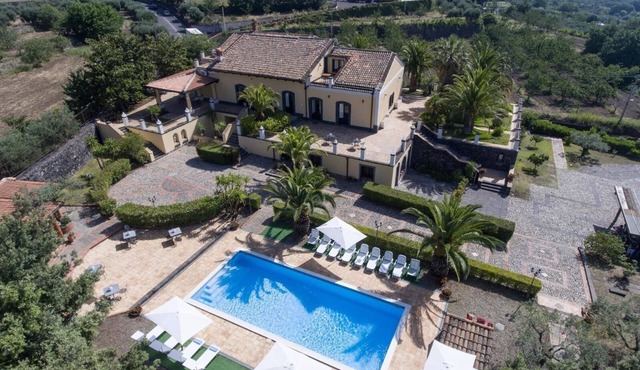 Exclusive Villa with Private Pool and Etna View