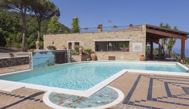 für 10 Personen in Cefalù, Sizilien (Nordküste von Sizilien) by Interhome