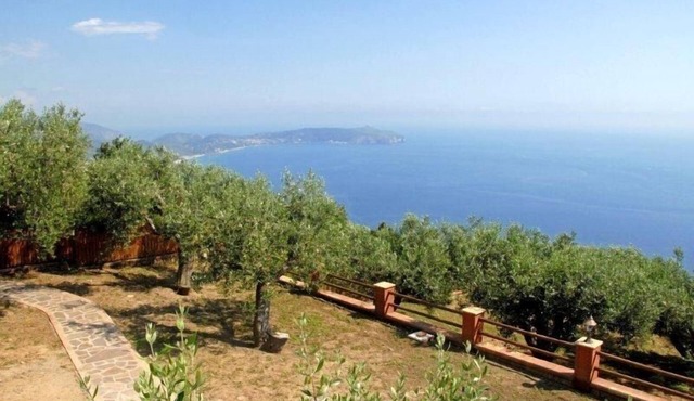 Ferienhaus für 5 Gäste mit 100m² in Pisciotta