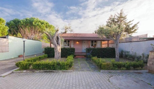 *Gelsomino 5, just a short walk from the sea*