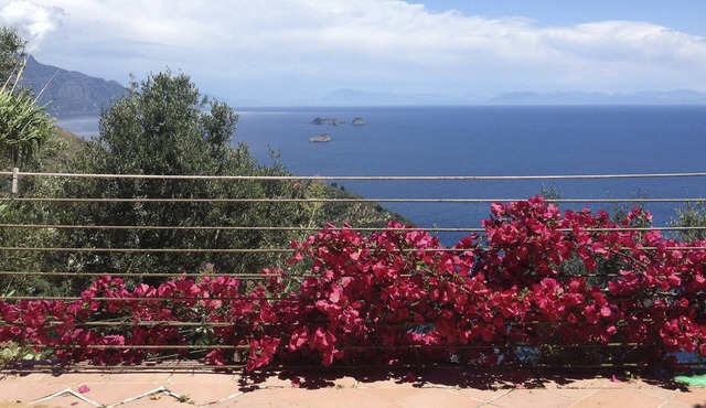 Giardino sul Mare house with stunning sea views in the land of the Sirens, Amalfi Coast