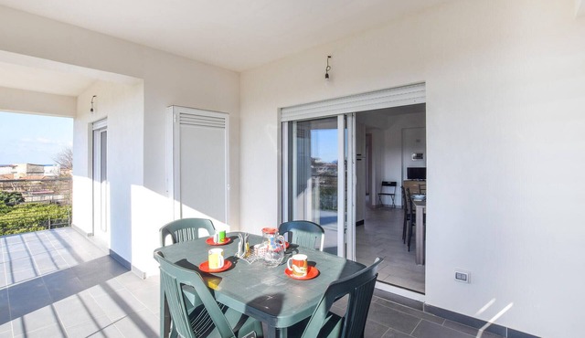 Gorgeous apartment in Nicotera Marina