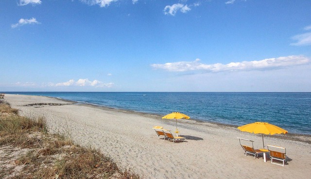 Gorgeous apartment in Portigliola