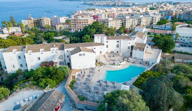 Grand Hotel Villa Politi