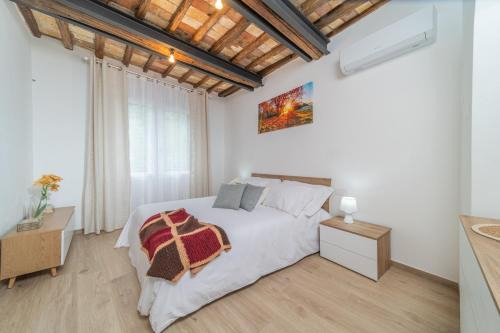 Green Hills Apartment in Linari